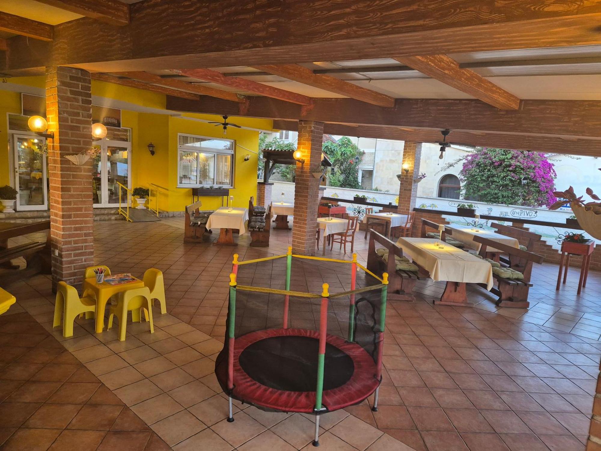 Biergarten Medulin Luaran gambar